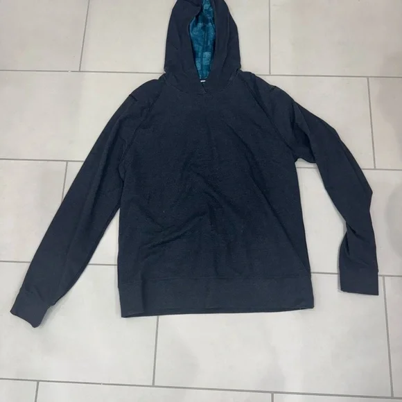 LOT of Men’s lululemon. Size XL - Picture 9 of 11